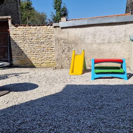 Spoy  Chambres D'Hotes Chez Jean מראה חיצוני תמונה